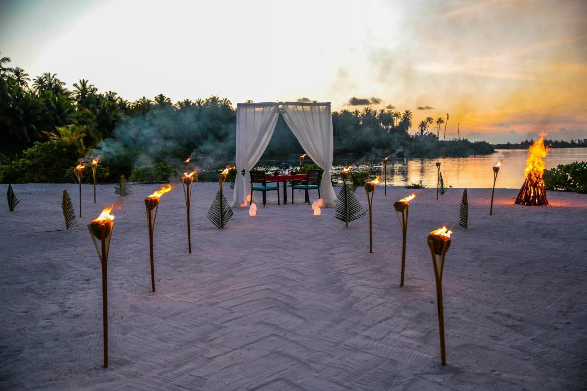Rahaa Resort Fonadhoo Exterior foto
